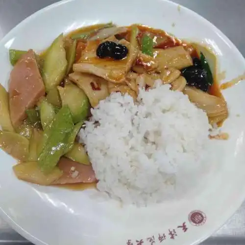 天津师范大学一食堂六号窗口-"一食堂一楼的面还是不错的,作为山西人