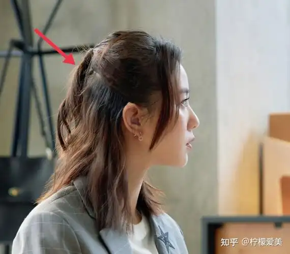 刘诗诗竟然也有这个bug后脑勺像被削过了一样