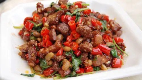 小米辣炒牛肉丨不吃辣?那你得错过多少人间美味啊!