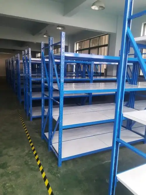 电商仓库货架摆放有门道