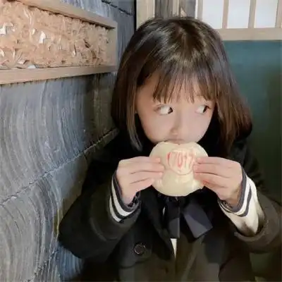 2022可爱萌娃呆萌情侣头像 好看小孩情头双人一人一张最新版_情侣头像