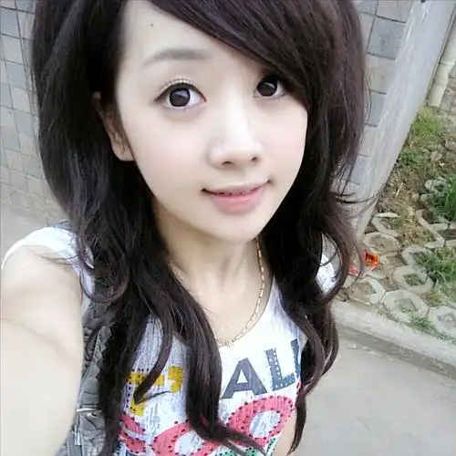 作为非主流的鼻祖,程琳的家境也是非常殷实,要不然也不能流传下来那么