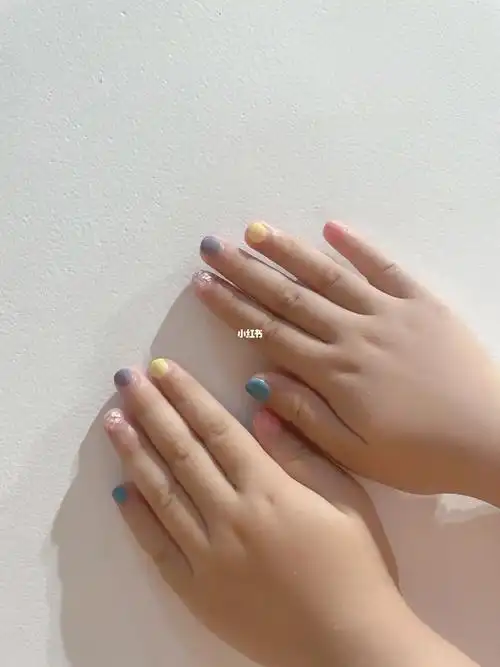儿童马卡龙色系美甲
