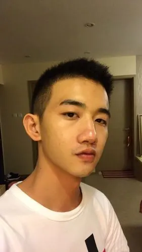 理科男生的青涩恋