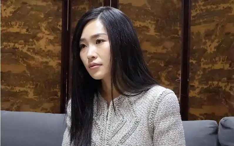 回顾张艺谋支持女儿离婚回来吧爸养你不能让女儿受委屈