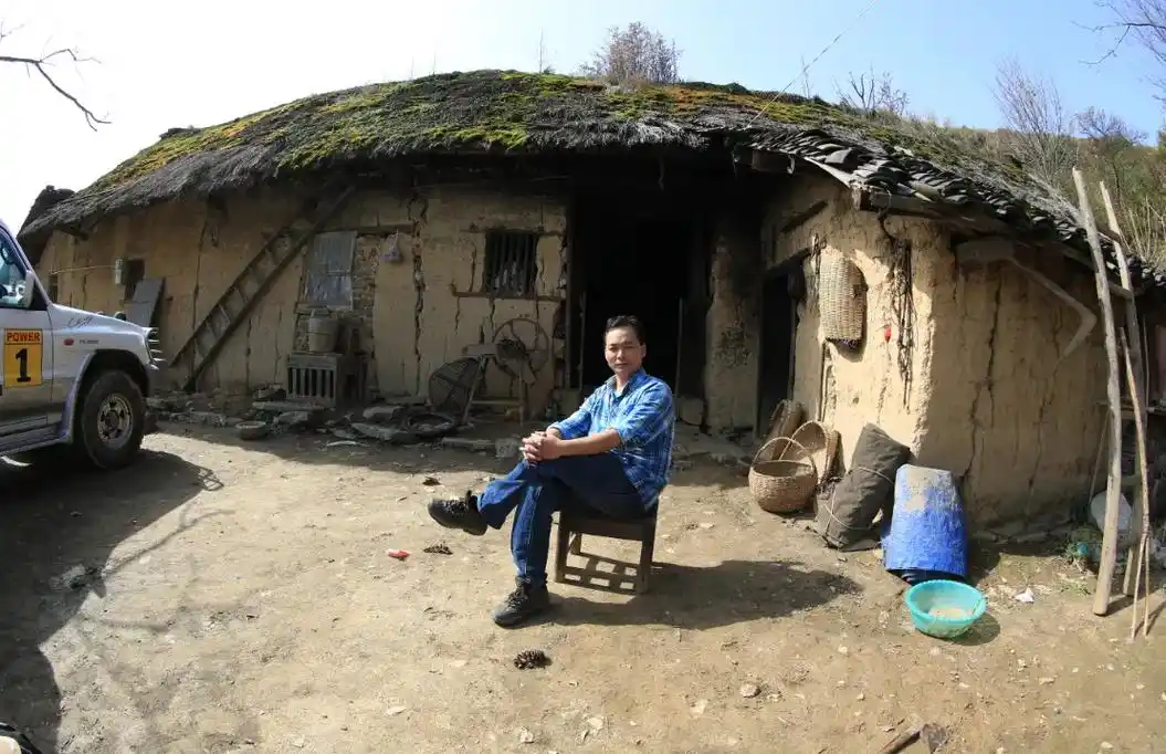 一栋老房子承载了太多童年的回忆,不是喜欢破旧的东西