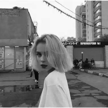 欧美风女ins头像图片黑白 欧美头像图片大全 -【爱个性】