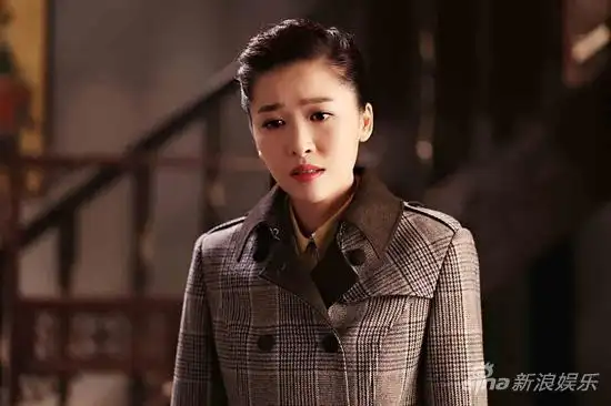 卧底热播周丽淇化身卧底护士