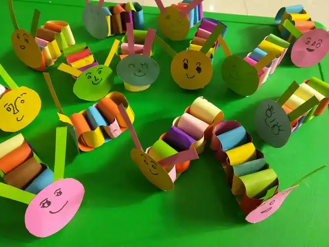 爱乐幼儿园大班宝宝手工作品展