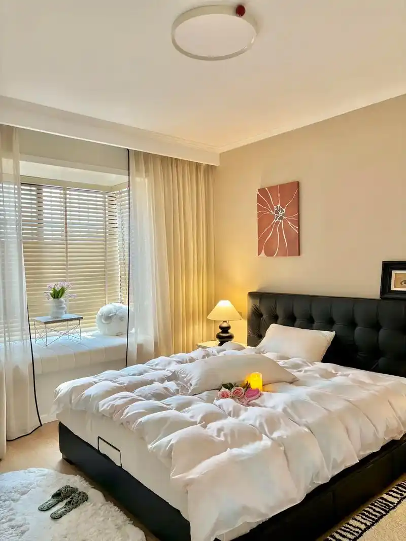 一眼沦陷06很难不爱自己布置的复古风卧室.