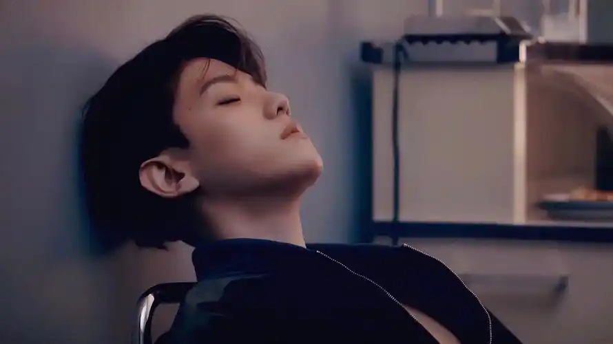 边伯贤橙光素材-剧情图〖丑小鱼