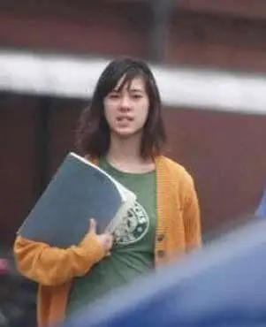 姜文混血女儿姜一郎近照 五官惊艳显星范(图)