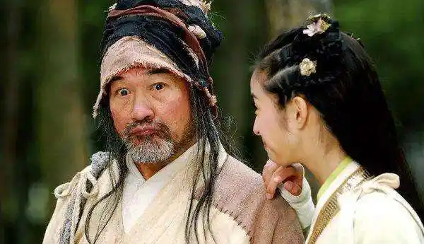 却因为无意间做的一件善事,打动了同样心地仁慈的北丐洪七公