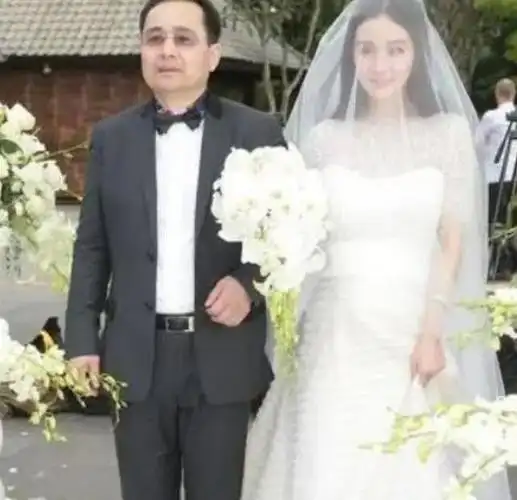 汪苏泷是gay杨幂爸爸惹众怒做头发女被网红羞辱易烊千玺刘浩存恋情