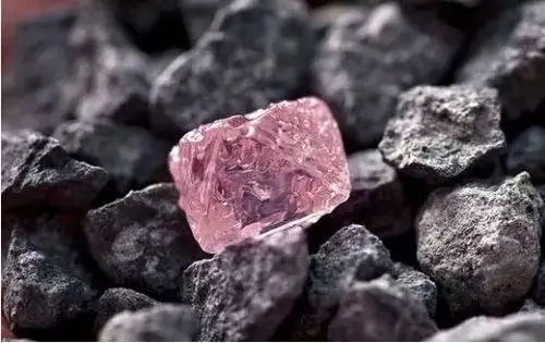 必读||巴西发现埋藏超45亿年钻石矿