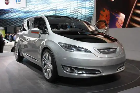 克莱斯勒700c概念版mpv亮相底特律车展