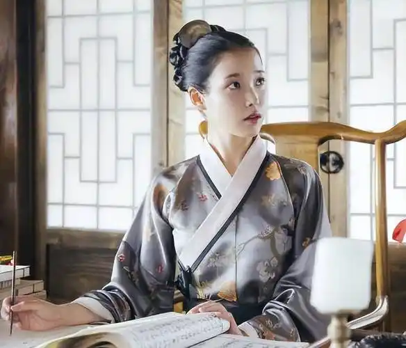 《步步惊心》对比差异明显,刘诗诗版大气有底蕴,韩版没法比_李准基