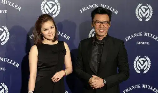 范姜试婚纱下月嫁钟镇涛 搬新居迎婚礼