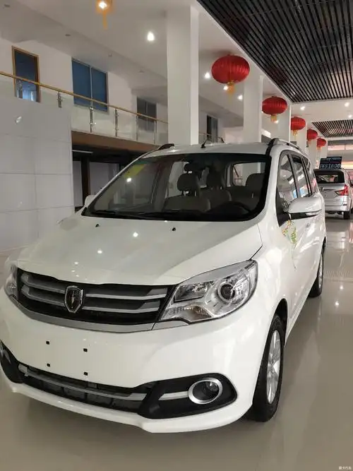 华晨金杯750 7座