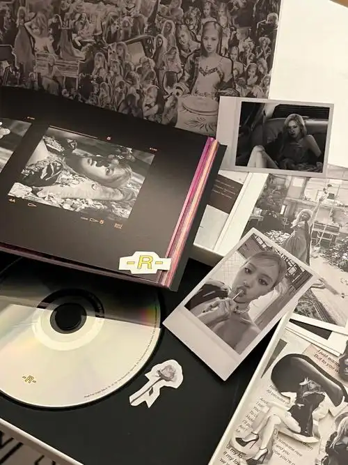 rose我也拥有人生中第一个专辑啦