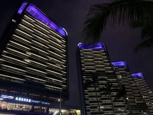 珠海仁恒洲际酒店——情侣大道旁,拱北口岸边,俯瞰港珠澳大桥