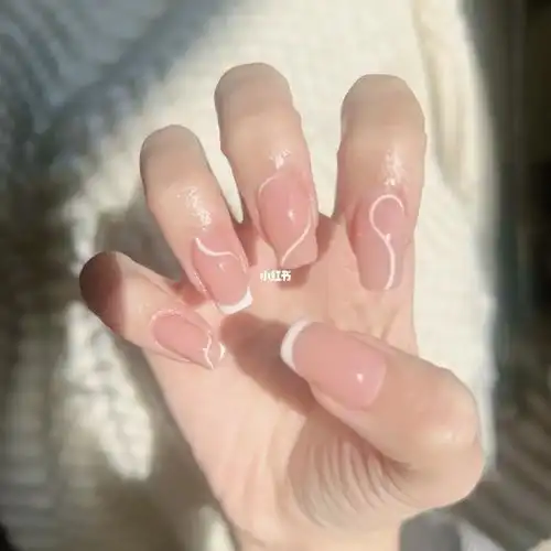 美甲分享太爱这种简单干净的美甲了