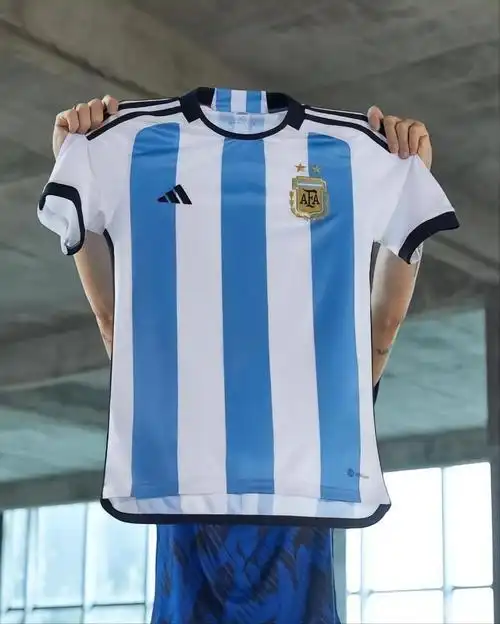 阿根廷国家队2022世界杯主场球衣正式发布