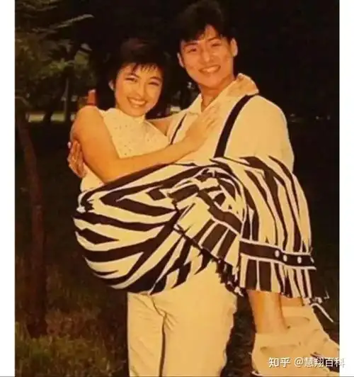 刷新认知!张学友变得越来越帅,竟然和罗美薇有关