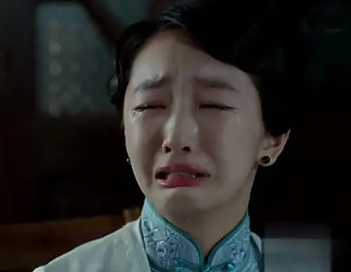 演哭戏最真实的4位女星,赵丽颖排第三,第二超级卖力,形象全无