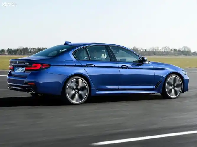 【2021款宝马5系混动(进口)530e_整体外观_7/51张图片】_汽车图片大全