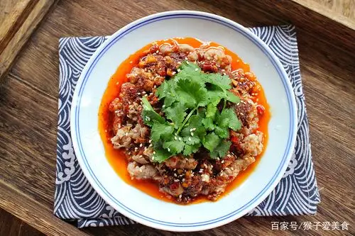 肥牛卷别再烫火锅了,把它这样做,香辣过瘾,下饭下酒都美味