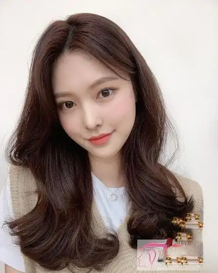 【图】2021最火锁骨发中长发 减龄又显脸小_时尚发型_发藏网