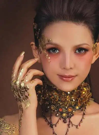 影楼化妆 化妆教程 个性晚妆--影楼化妆造型师必读           2,彩妆