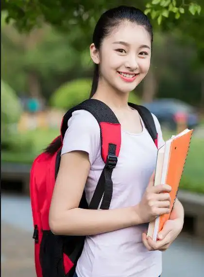 老师请女中学生吃饭被拒绝后竟然对她拳打脚踢处罚结果出来了