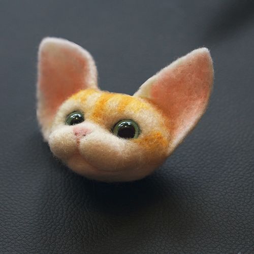 纯手工羊毛毡猫咪喵喵肖像胸针定制(请来图咨询)