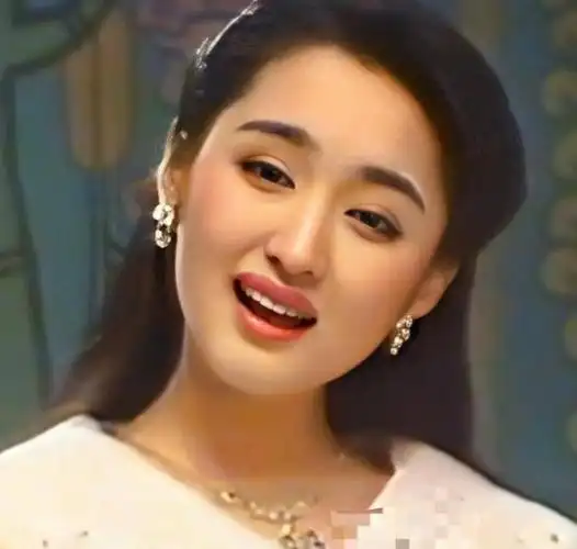 赖文峰花135万买下五辆奔驰去接杨钰莹结果路上却遭遇车祸