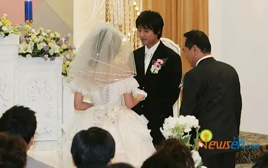 组图崔贞媛高周元完婚动人婚纱艳照全场