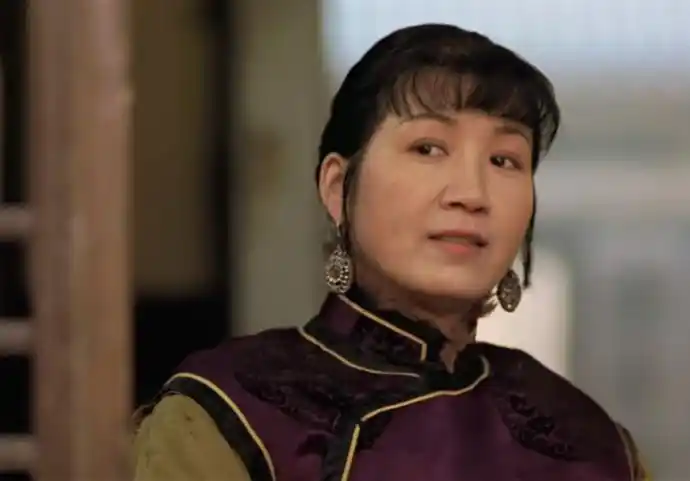 《大红灯笼高高挂》原著:被删改的人性欲望,是封建大家庭毒瘤