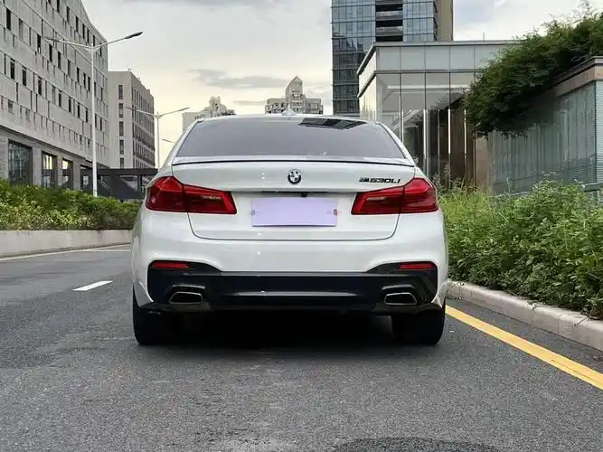 19款宝马530lim运动版