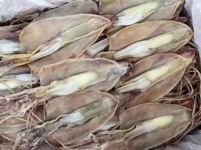 东山岛海鲜本港内鱿鱼母干,籽非常饱满,漂亮,鲜度好 炖汤必备食材#我