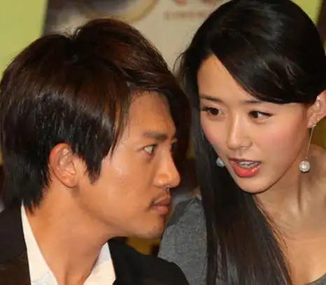 图网传苏有朋老婆和孩子照片乖乖虎结婚竟是假消息