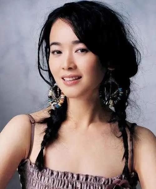 "体操冠军"左小青,16岁被带进娱乐圈,嫁大20岁的富豪却又离婚