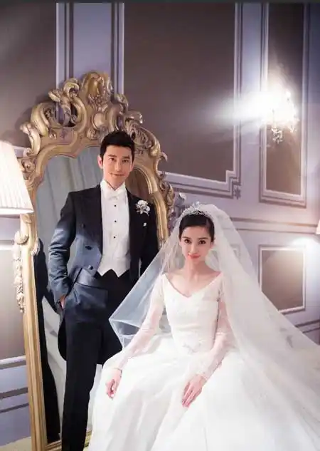 在结婚仪式完成之后,黄晓明和angelababy的结婚誓言更是感动了