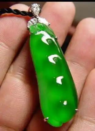 清代帝王绿翡翠值多少钱(500克帝王绿翡翠值多少钱)-触点玉石网