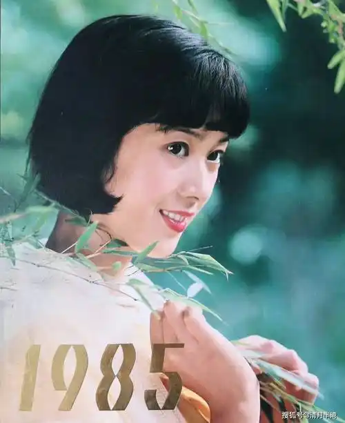80年代父辈迷恋的挂历女神原汁原味天然美竟找不出一个重样的