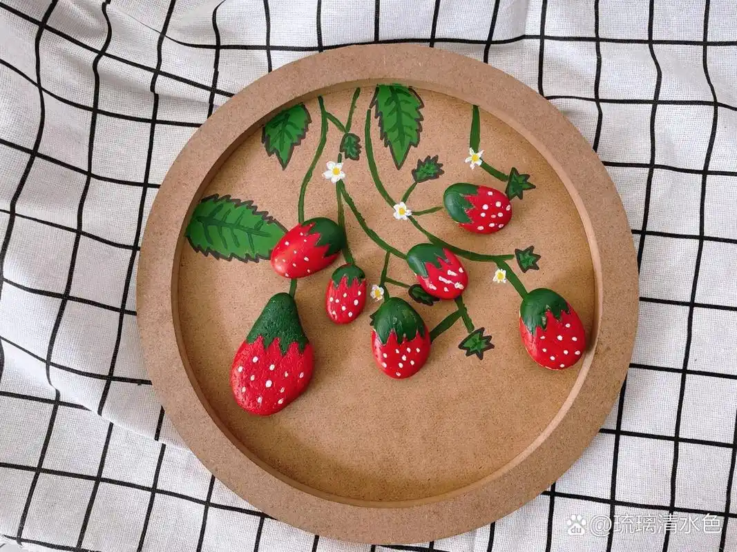 幼儿园石头画幼儿园环创鹅卵石画