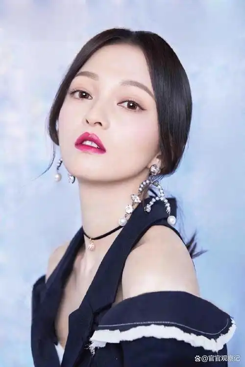 张韶涵:从"公主小妹"到"音乐女王",争议与重生的华丽