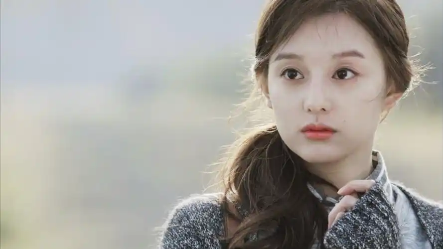 金智媛 长卷发 cr.新浪微博@geewonii_10… - 堆糖,美图壁纸兴趣社区