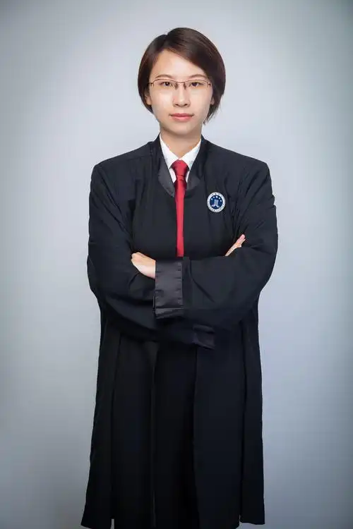 comraochuyu@deheng.com律师简介擅长领域主要业绩媒体报道