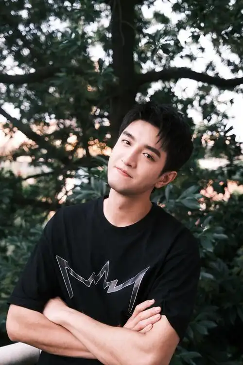 金瀚的记事本#,七月伊始,一起向前分享@金瀚kim一组写真记事本!